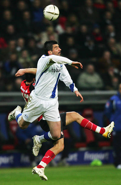 对阵一线强 对阵一线强